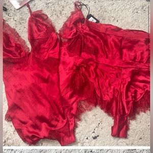 Amy body suit and shorts size Medium